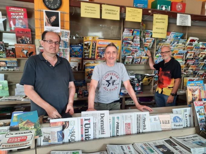 Chiude l’edicola di via Matteotti: «Colpa dei lavori»