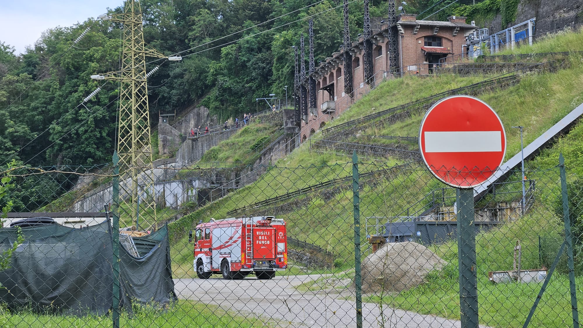 Cornate Centrale Esterle pompieri in azione per ritrovamento cadavere