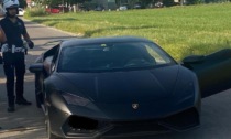Sfrecciava con la Lamborghini per le vie di Limbiate a 142 km/h, inseguito e multato