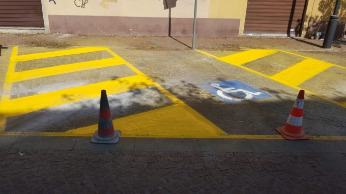 Sbagliate le misure dei parcheggi: il Comune li fa sistemare