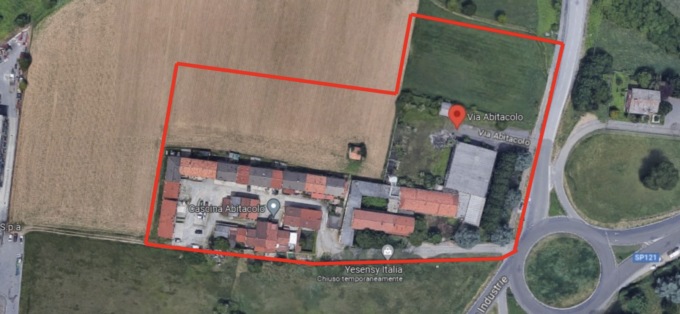 Pericolo amianto, il sindaco ordina di tenere chiuse le finestre e indossare mascherine FFp2