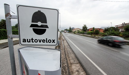 La stretta sugli autovelox voluta da Salvini fa perdere 10mila euro alle casse comunali
