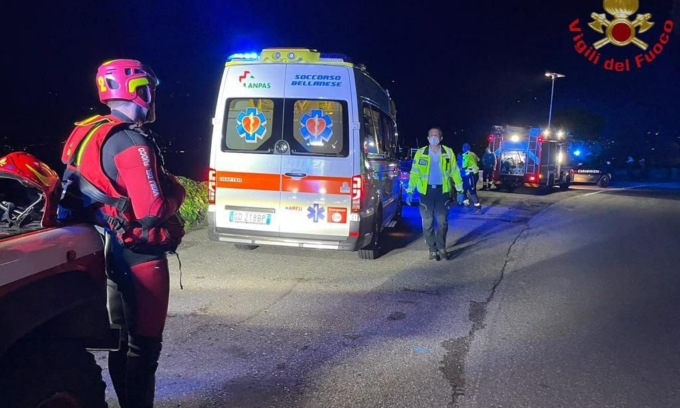 Auto finisce nel lago, salvo il giovane di Meda alla guida
