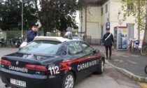 Tensione in stazione, esagitato aggredisce i Carabinieri: arrestato
