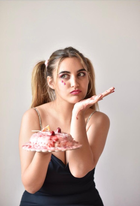 La desiana “Cathe” debutta nel mondo della musica con  “Cheesecake”
