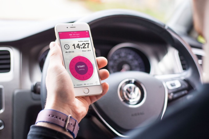 Anche ad Arcore arriva EasyPark: si potrà parcheggiare a portata di click