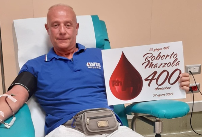 Roberto fa 400: è nel libro dei record delle donazioni di Avis Seveso