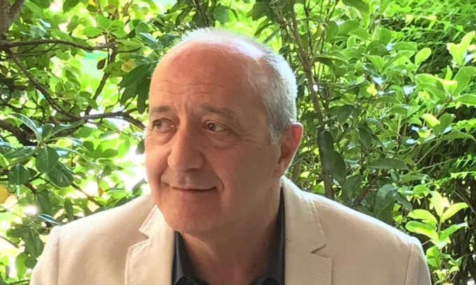 L’ex assessore e consigliere comunale va in pensione dopo una vita dedicata ai suoi studenti