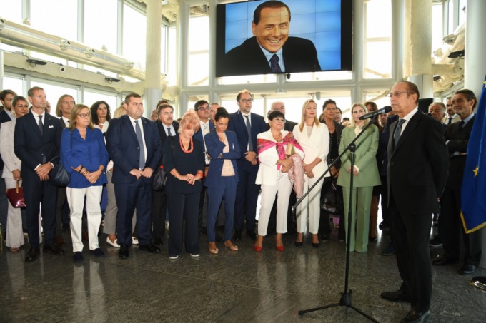 Il Belvedere di Palazzo Lombardia intitolato a Silvio Berlusconi