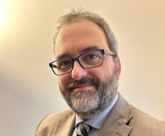 Francesco Petrella, nuovo Direttore della Chirurgia Toracica del San Gerardo: il suo nome tra i “100 Medici Eccellenti d’Italia”
