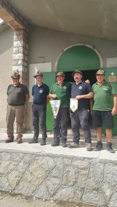 Alpini lungo la strada delle 52 gallerie