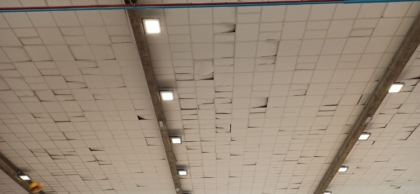 Pannelli in palestra “spostati” dalle pallonate: è (di nuovo) polemica