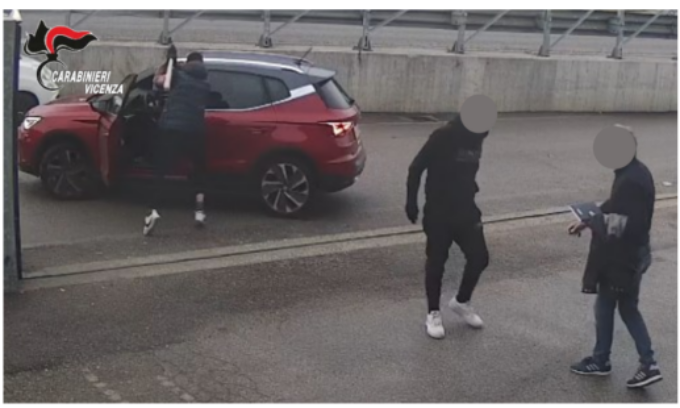 Arrestati gli autori di un brutale pestaggio avvenuto nel maggio scorso