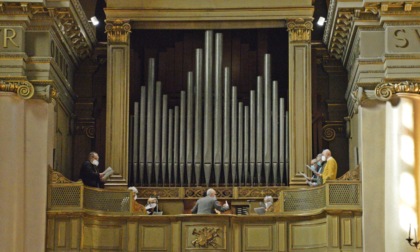 Carate, l'ottocentesco organo Carrera della chiesa va sotto i ferri