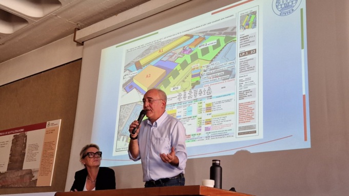 Ex Lombarda Petroli, l’appello del candidato sindaco Pini: “Indispensabile trovare una soluzione con la curatela”