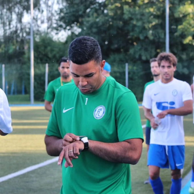 Clamoroso a Carate: esonerato mister Espinal