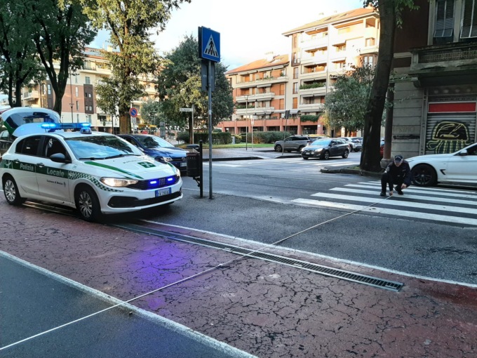 Anziano investito in via Buonarroti