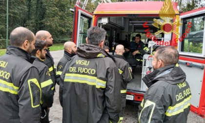 Orientamento con le carte topografiche: i Vigili del fuoco si esercitano al Parco di Monza