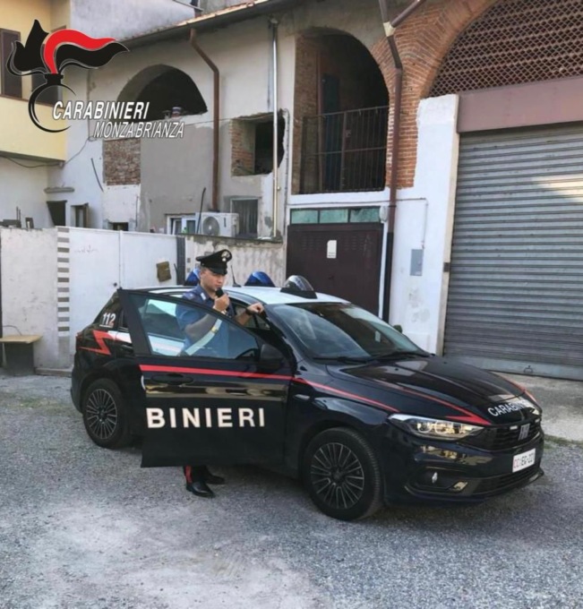 Arrestato per droga durante lo sfratto