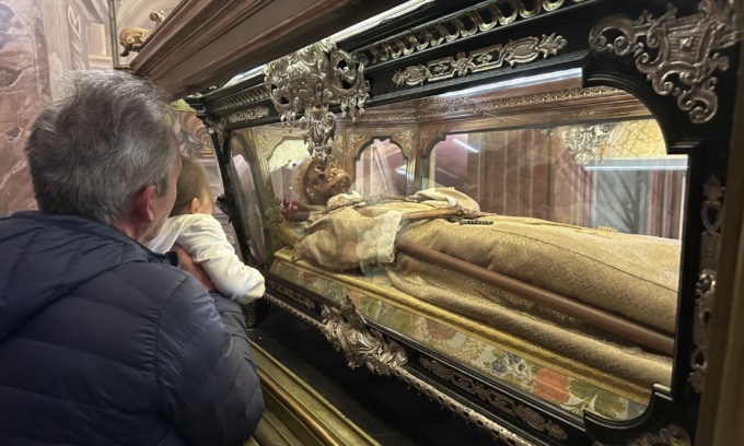 Urna del Santo esposta alla chiesa San Gerardo