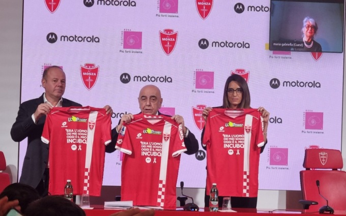 Il Monza in campo contro la violenza sulle donne insieme a Motorola e Telefono Rosa