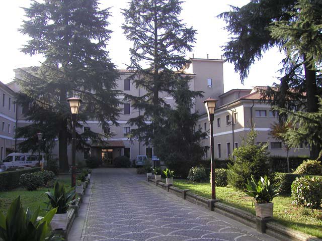 Busnago: rubati dieci computer al Collegio Sant’Antonio