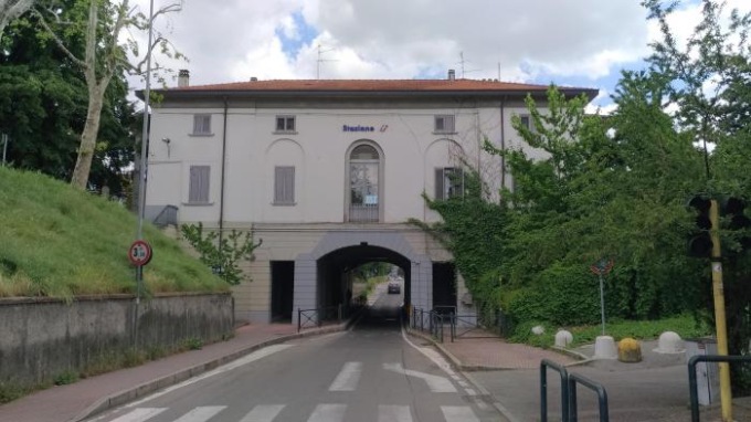 Rifiuti e degrado nell’area stazione, il Comune di Desio chiede a Rfi di intervenire