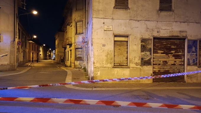 Cesano Maderno, palazzina a rischio crollo