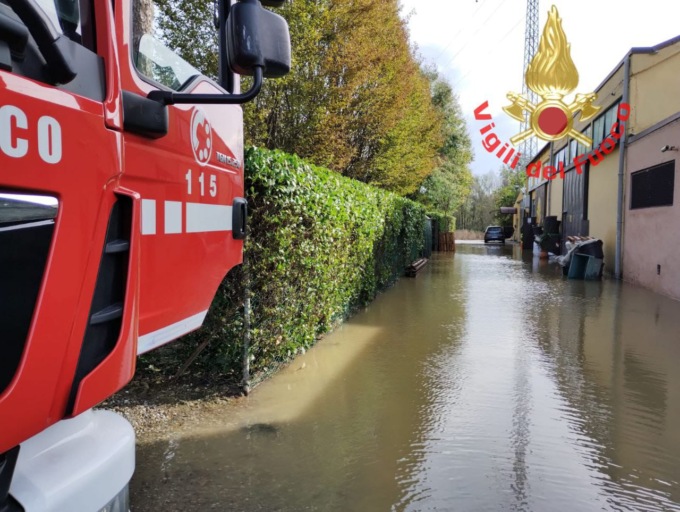 Maltempo in Brianza, un’altra giornata di grande lavoro per i Vigili del fuoco