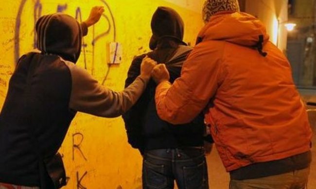 Il «raduno» dei maranza, l’evento  che indigna il Centrodestra