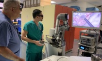 Con l'esoscopio in 3D il chirurgo opera con l'occhio elettronico