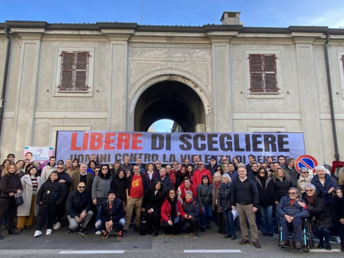 Gli uomini in campo con “Libere di scegliere”, iniziativa contro la violenza sulle donne