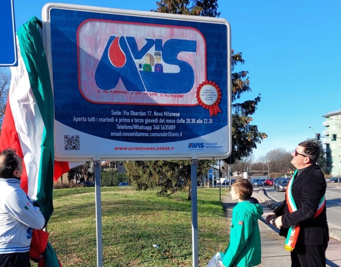 Concluso il progetto “AvisIdea 2023”: inaugurato il cartellone in via Brodolini