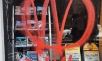 Raid vandalico contro la redazione del Giornale di Monza