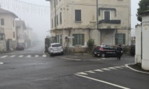 Colpo in un'azienda a Ronco Briantino: malviventi sbarrano la strada con due auto rubate