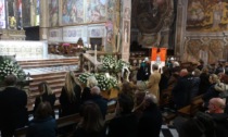 In Duomo i funerali dello stilista Lorenzo Riva