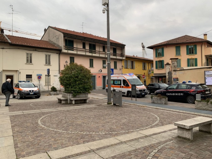 Non dà sue notizie da un paio di giorni, trovata morta in casa