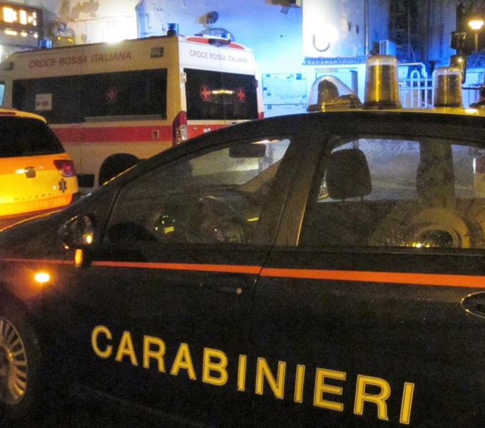 Giovane aggredita vicino al supermercato