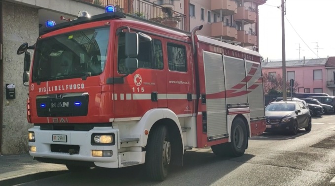 Odore di gas in appartamento: arrivano i Vigili del fuoco