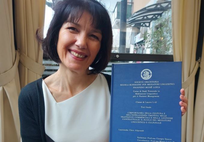 Mamma si laurea a 52 anni