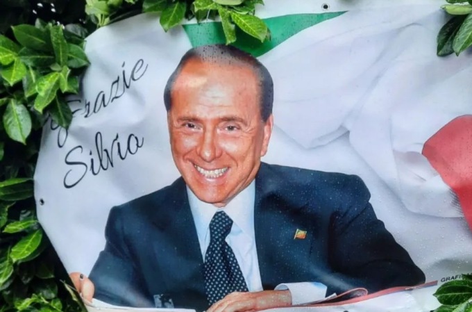 Arcore si prepara ad intitolare uno spazio pubblico a Silvio Berlusconi