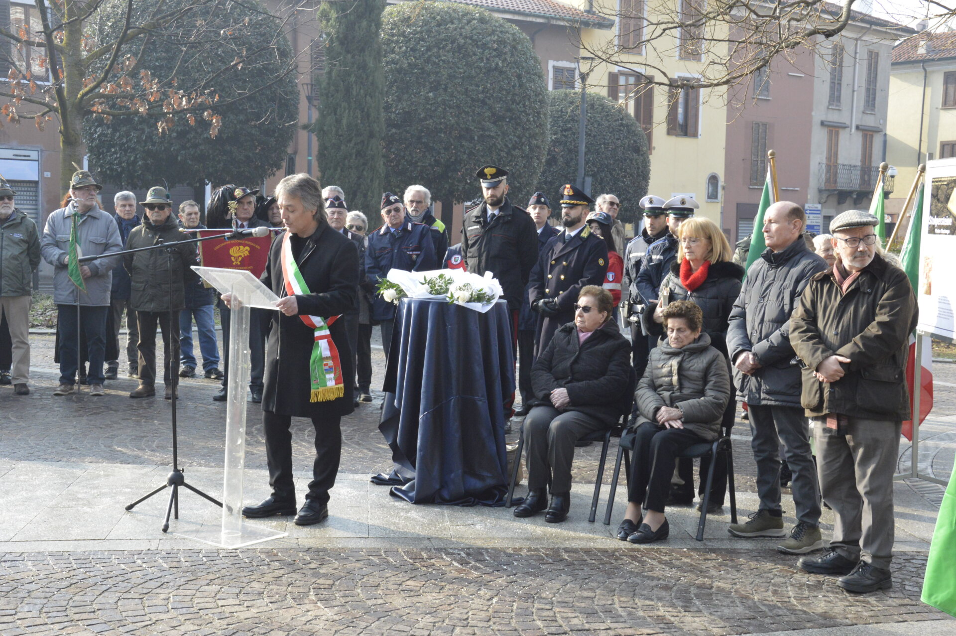 Varedo pietra inciampo Franco Crippa