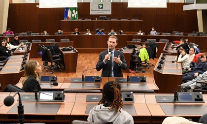 Gli studenti della primaria di Lissone in visita al Consiglio Regionale