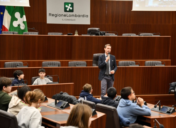 Studenti monzesi in visita a Palazzo Pirelli