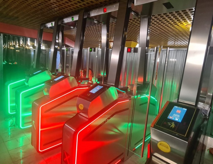 In metropolitana installati i tornelli anti salto