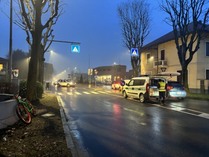Spavento sulla Monza Carate, investito un 13enne