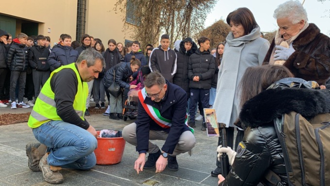La prima pietra d’inciampo di Agrate è per Domenico Rigamonti
