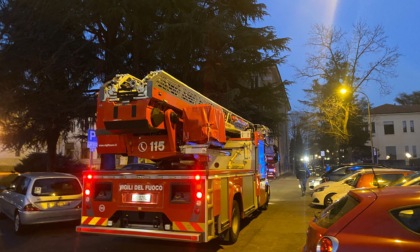 Vigili del Fuoco in azione nel centro di Desio