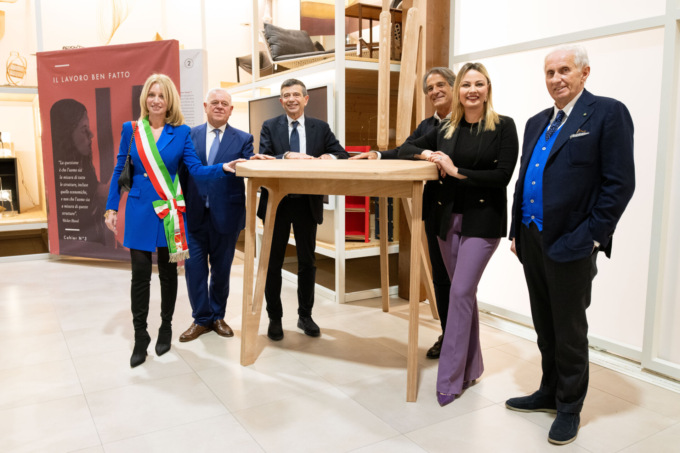 Una scuola che forma, all’Artwood Academy inaugurata la mostra sul “lavoro ben fatto”