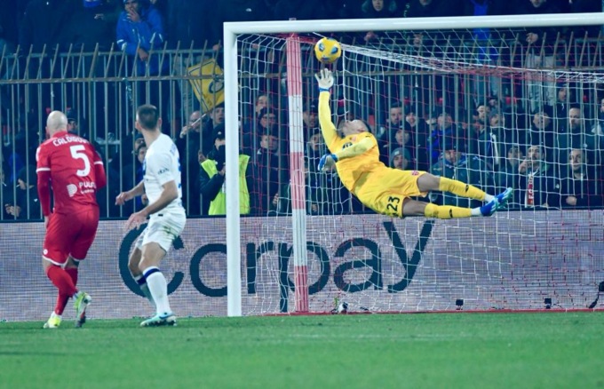 Monza travolto da un’Inter stellare: “manita” per la Beneamata, biancorossi in gol solo su rigore